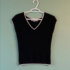 Cropped Black Sweater V-Neck Women's Top